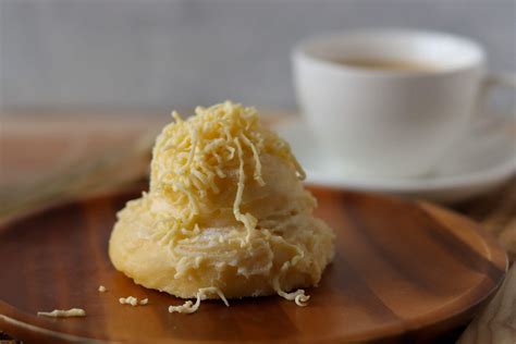 ensaimada batangas city|MUHLACH ENSAYMADA in SM City Batangas.